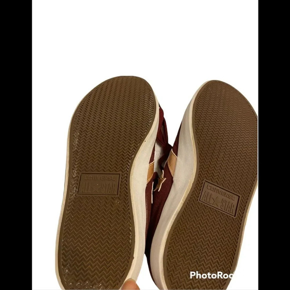 Rare Women’s Converse Star Player Maroon and Gold Canvas Sneakers Sz 7 - Picture 6 of 7